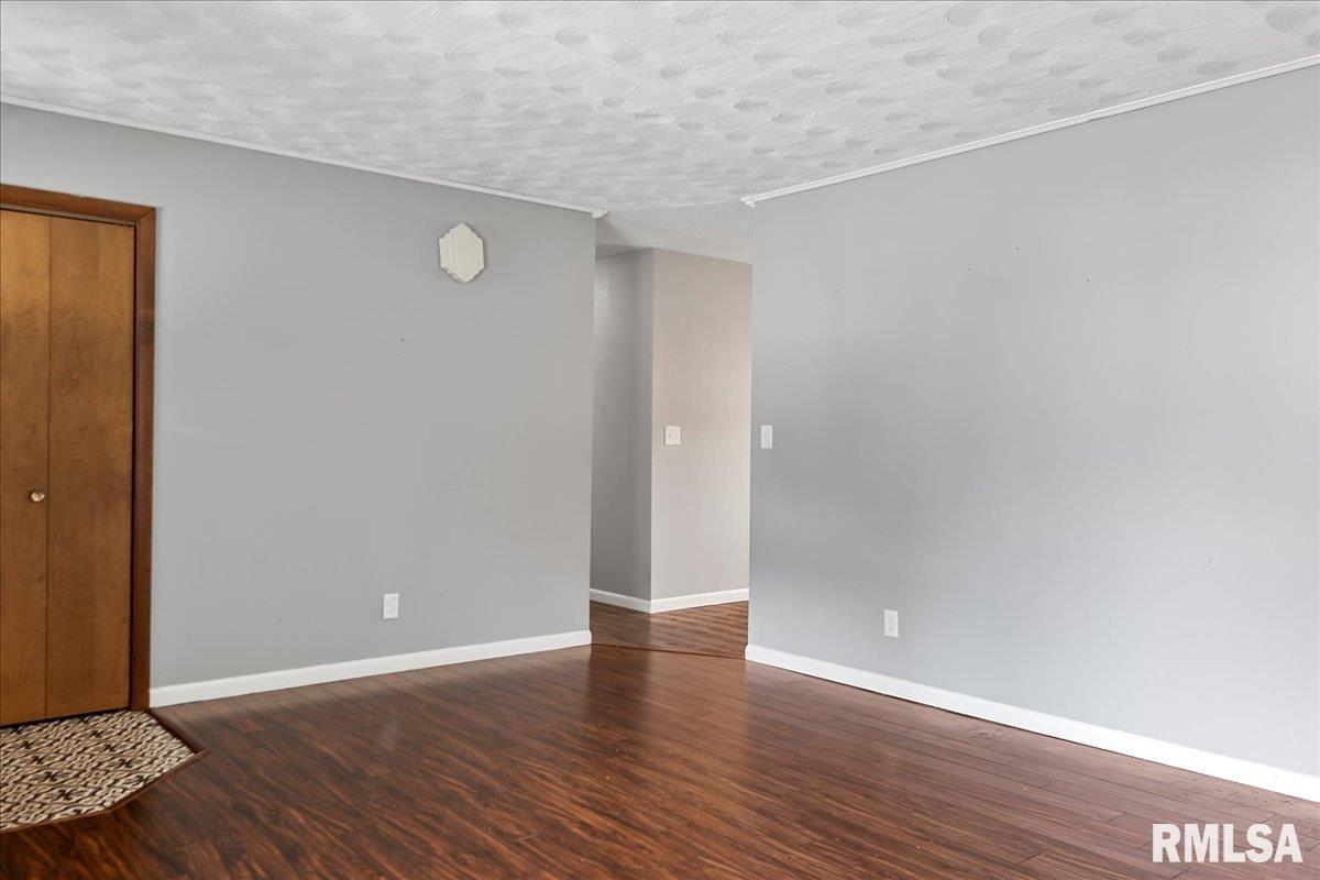 6 Bent Creek Road Sherman, IL 62684 - Photo 10 of 35 Gallery Image 10