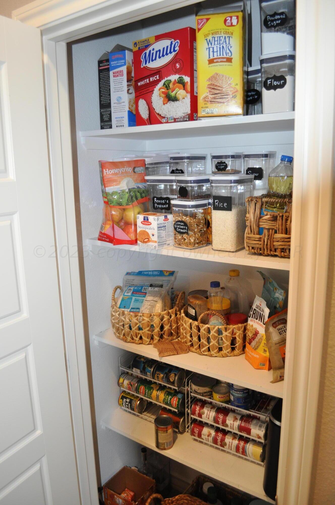 1126 Crosspoint Hereford, TX 79045 - Photo 11 of 27 Pantry