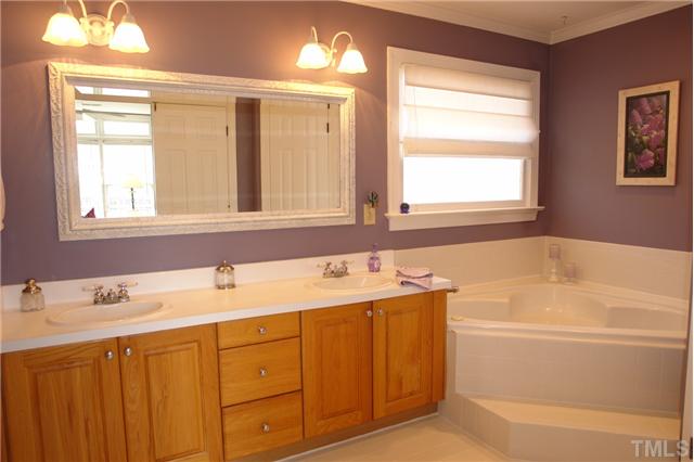 4112 Starboard Court Raleigh, NC 27613 - Photo 7 of 12