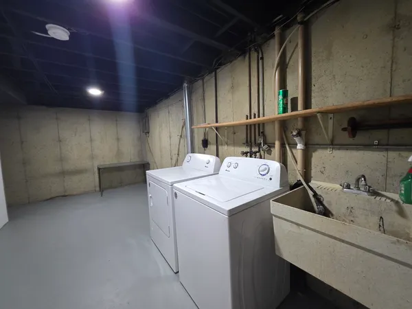 $2,200 | 407 Warner Street, Unit 407, Hampshire, IL 60140