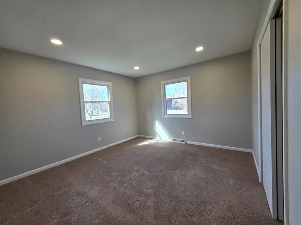 $2,200 | 407 Warner Street, Unit 407, Hampshire, IL 60140