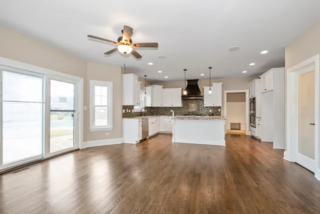 $719,000 | 8485 Stone Creek Boulevard, Frankfort, IL 60423