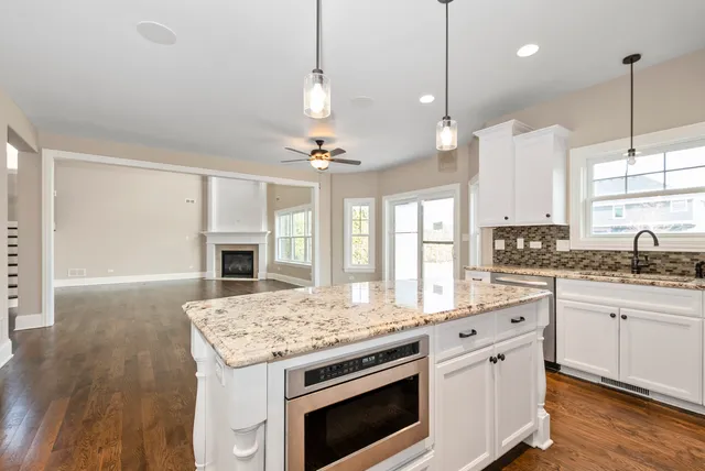 $719,000 | 8485 Stone Creek Boulevard, Frankfort, IL 60423