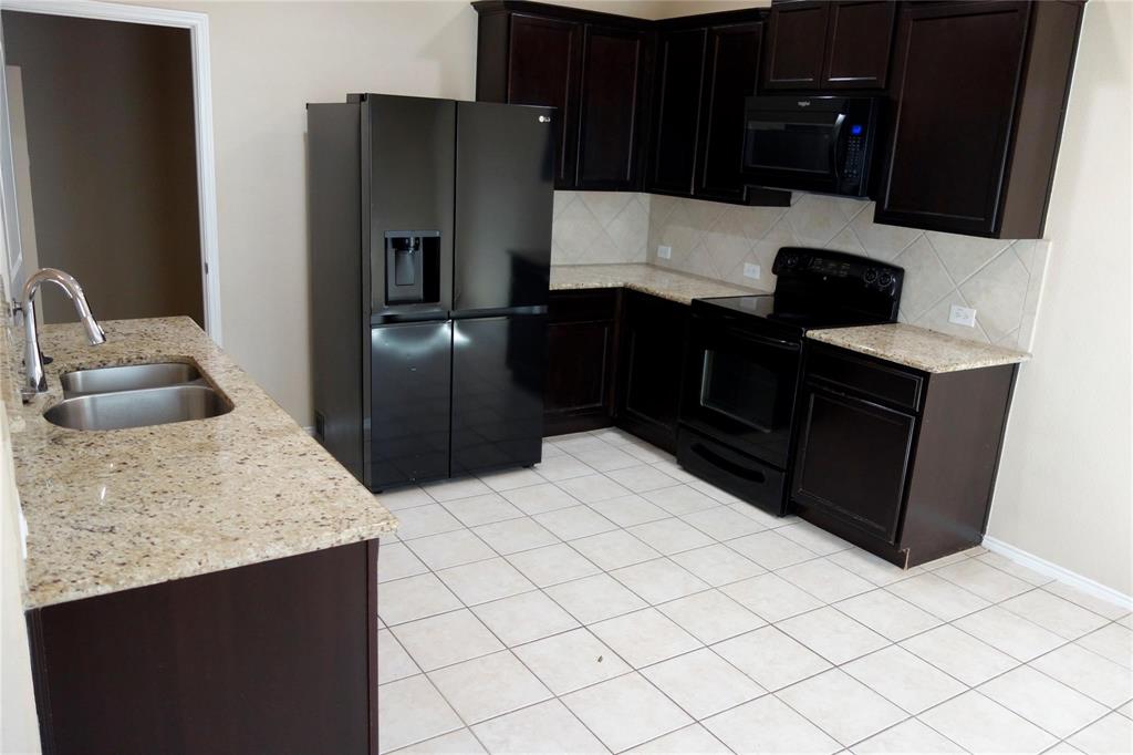 12221 Big Rock Drive Rhome, TX 76078 - Photo 6 of 19