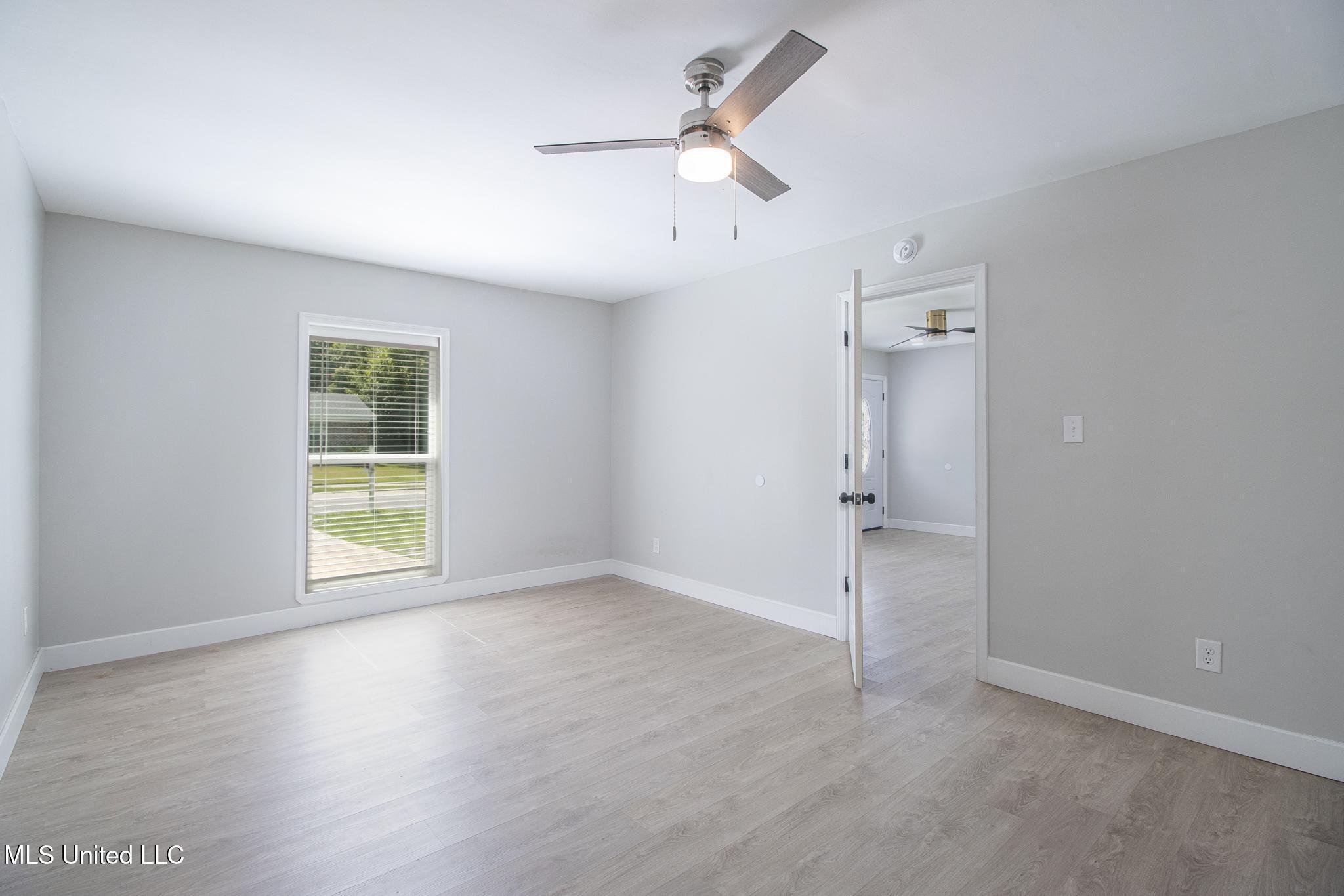 282 Mccool Street Ocean Springs, MS 39564 - Photo 10 of 22 282-6