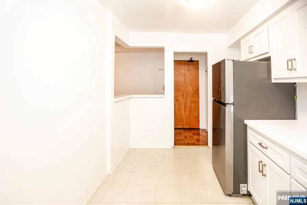 208 Anderson Street, Unit S2F Hackensack, NJ 07601 - Photo 19 of 33