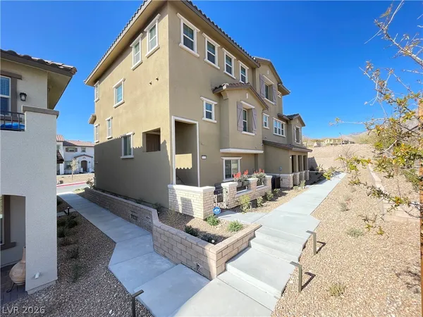 $2,675 | 11978 Tomales Bay Street, Las Vegas, NV 89138