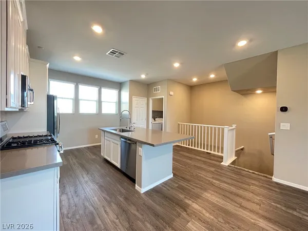 $2,675 | 11978 Tomales Bay Street, Las Vegas, NV 89138