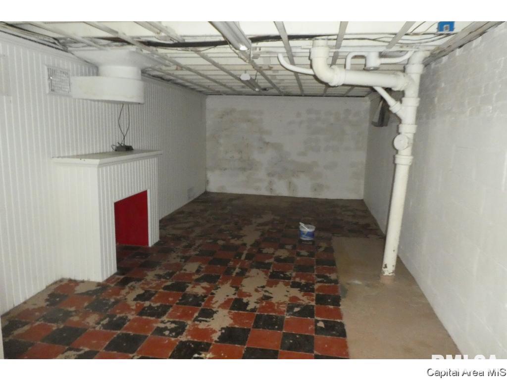 2513 Yale Boulevard Springfield, IL 62703 - Photo 14 of 16 Gallery Image 14