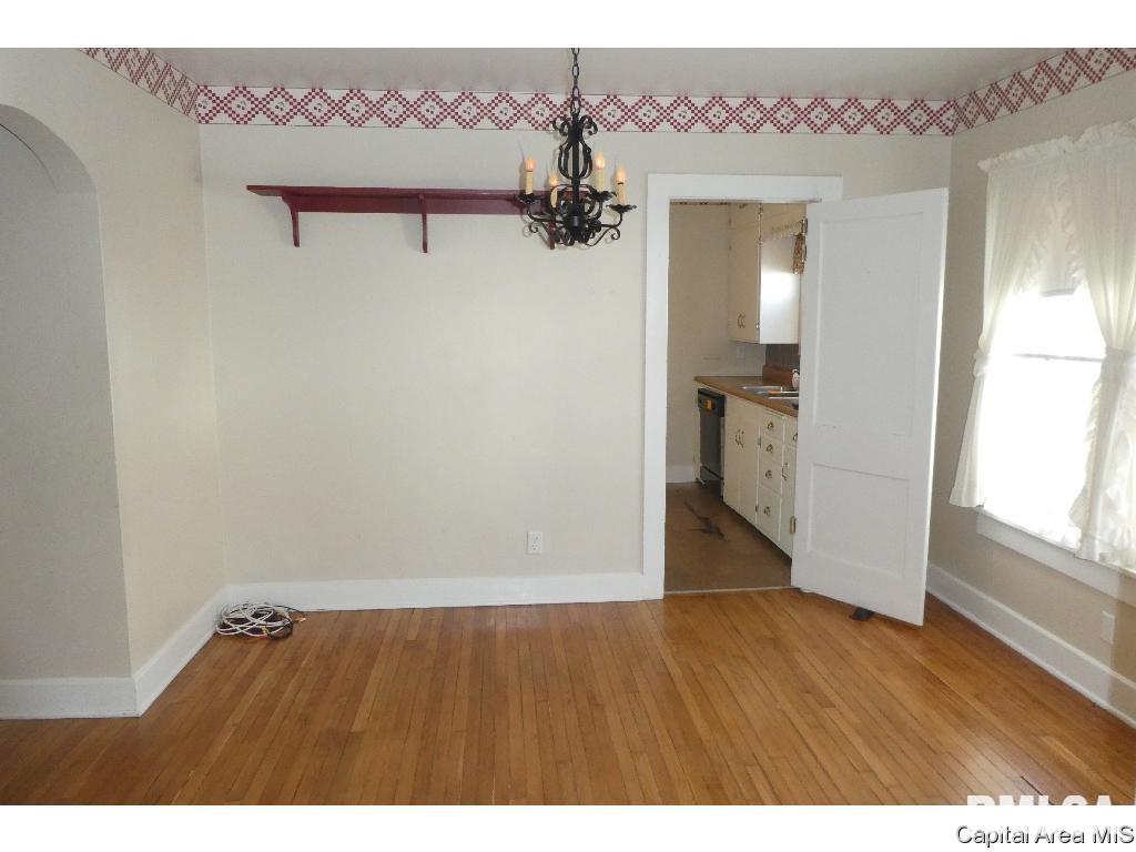 2513 Yale Boulevard Springfield, IL 62703 - Photo 5 of 16 Gallery Image 5