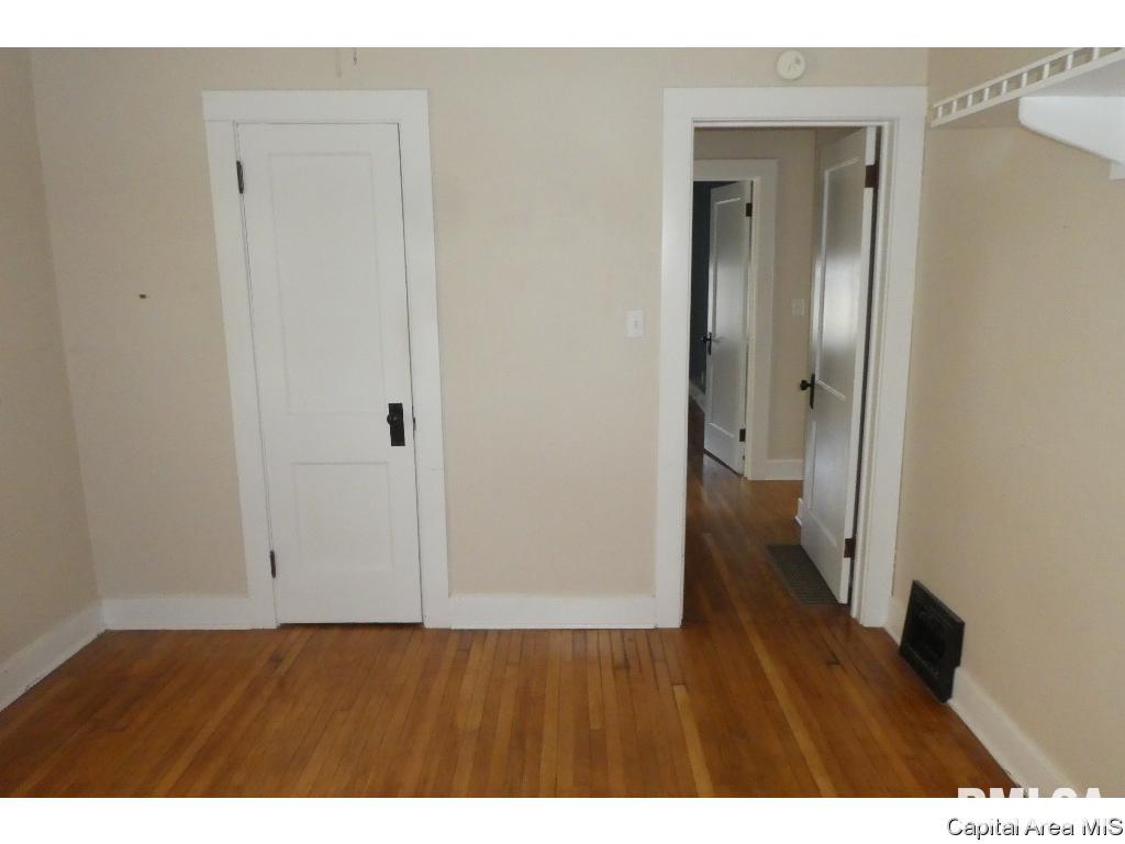 2513 Yale Boulevard Springfield, IL 62703 - Photo 10 of 16 Gallery Image 10