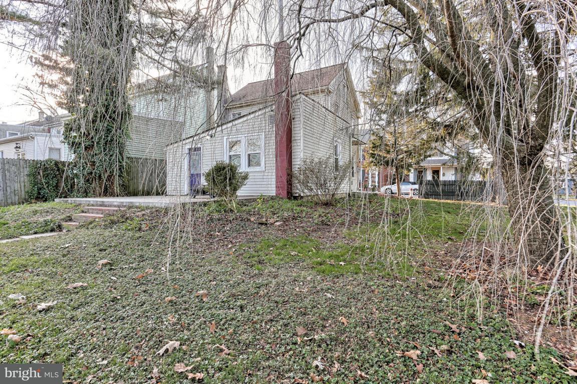 17 South Locust Street Lititz, PA 17543 - Photo 35 of 42