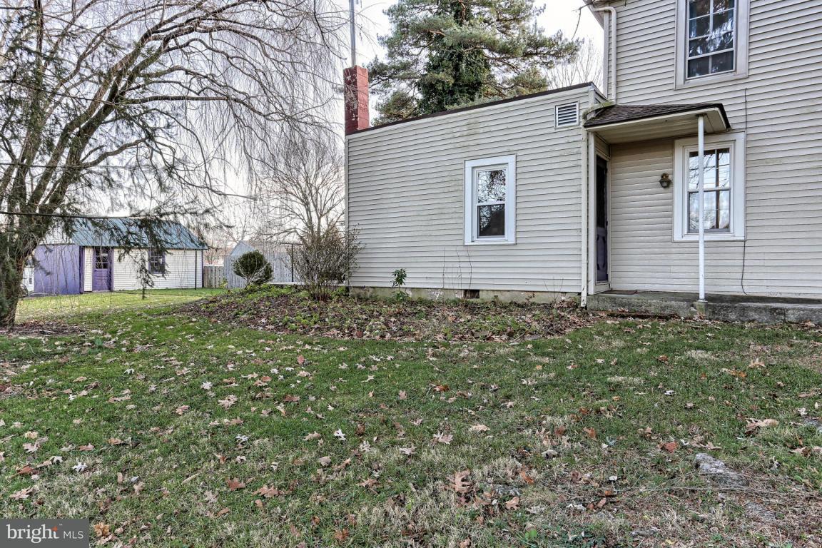 17 South Locust Street Lititz, PA 17543 - Photo 36 of 42