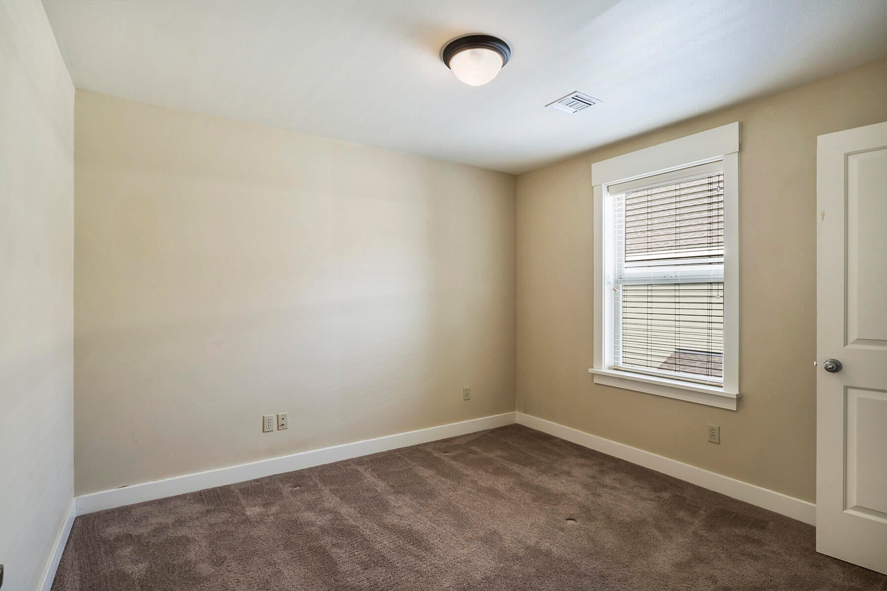 61462 Linton Loop Bend, OR 97702 - Photo 22 of 36 guest room 2