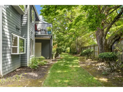 $179,900 | 10840 Southwest Meadowbrook Drive, Unit 57, Portland, OR 97224