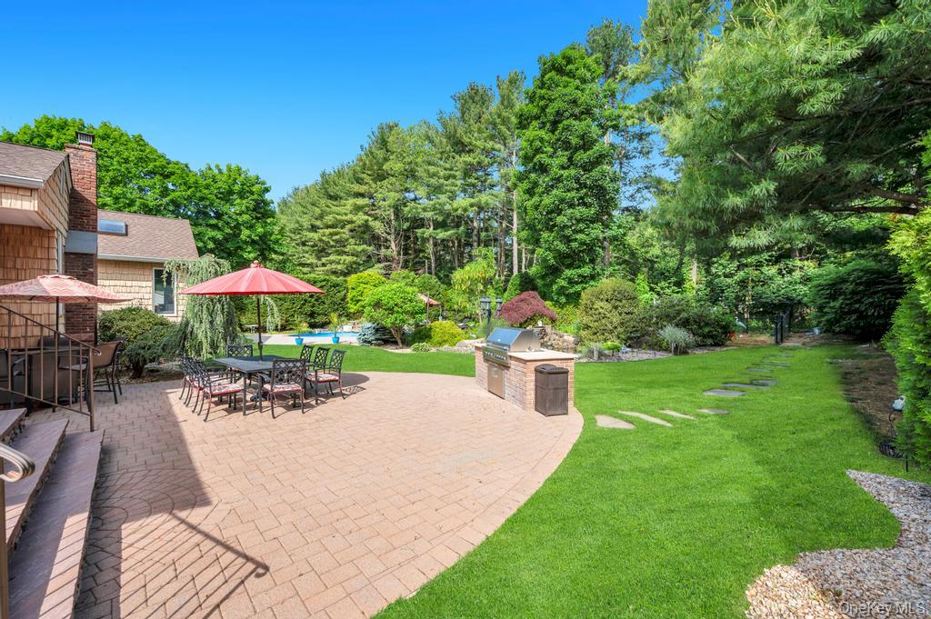 10 South Lot Road Smithtown, NY 11787 - Photo 39 of 50