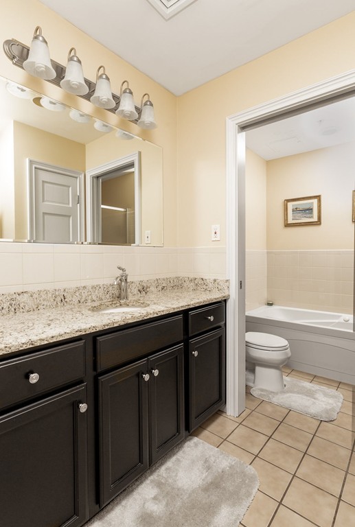 381 West Broadway, Unit 7 Boston, MA 02127 - Photo 4 of 26