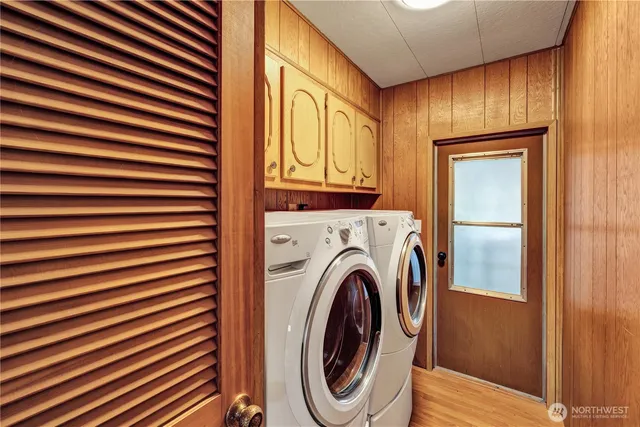 $269,950 | 18425 Northeast 95th Street, Unit 110, Redmond, WA 98052