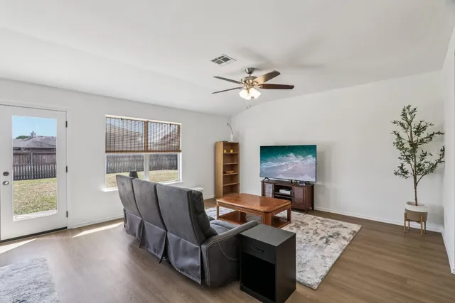 $344,999 | 202 Waterlily Way, Hutto, TX 78634