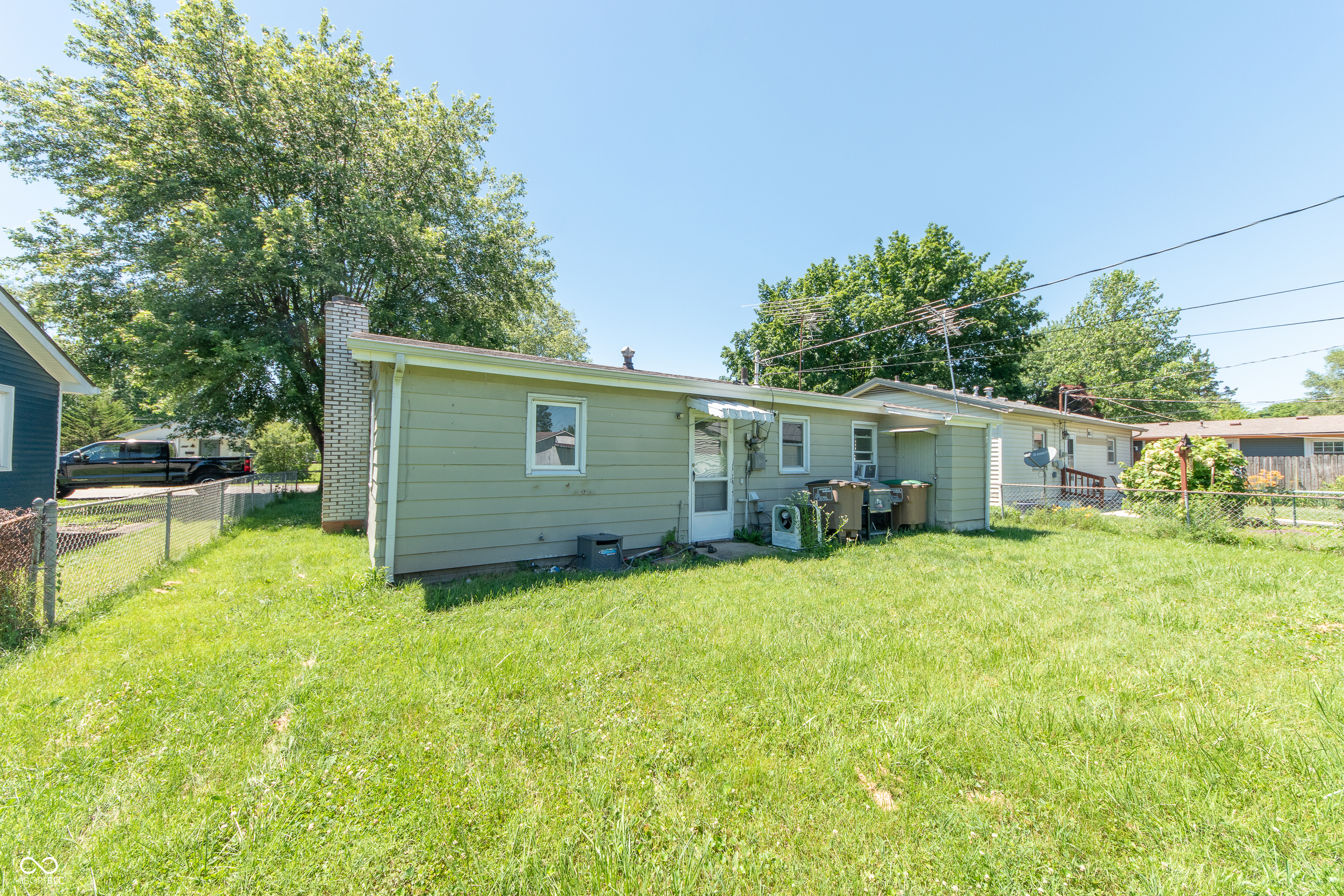 443 Cleveland Street Columbus, IN 47201 - Photo 13 of 16