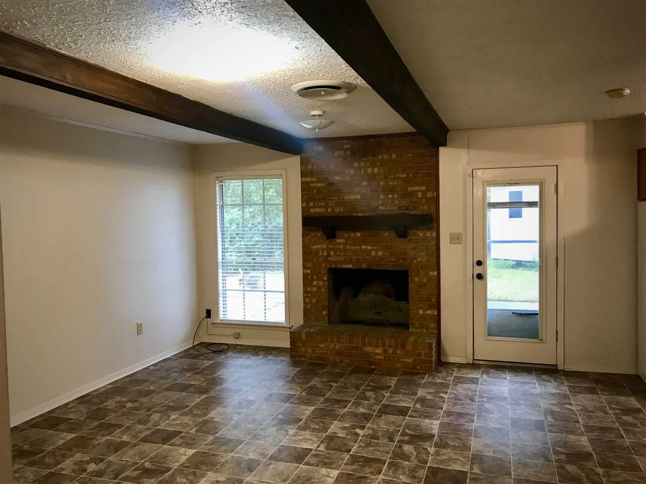 3375 Forest Hill Road Jackson, MS 39212 - Photo 5 of 15 Photo 5
