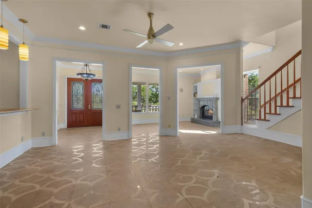 a view of livingroom with furniture and closet