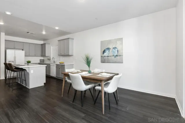 $899,900 | 8612 Arlington Way, Santee, CA 92071