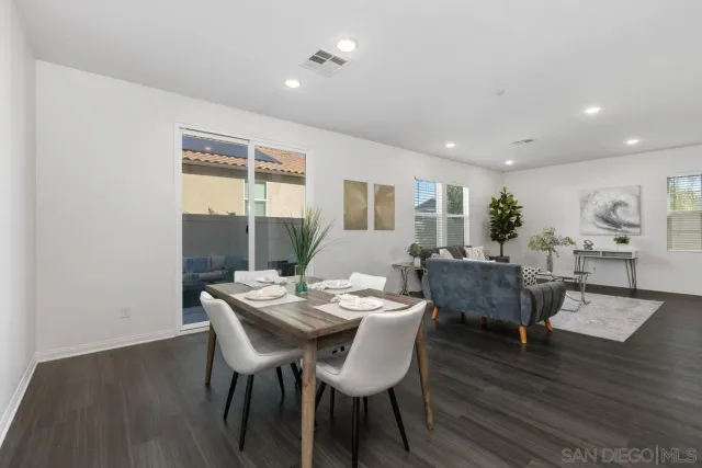 $899,900 | 8612 Arlington Way, Santee, CA 92071