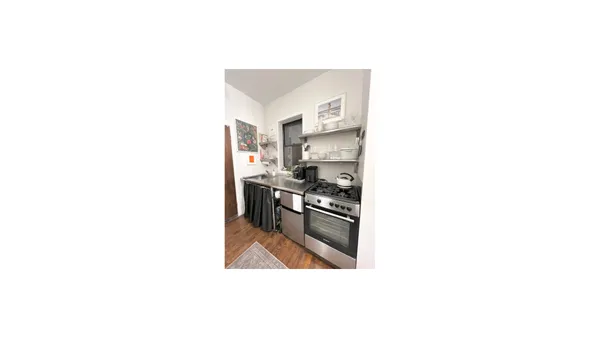 $3,500 | 110 Thompson Street, Unit 4C | SoHo
