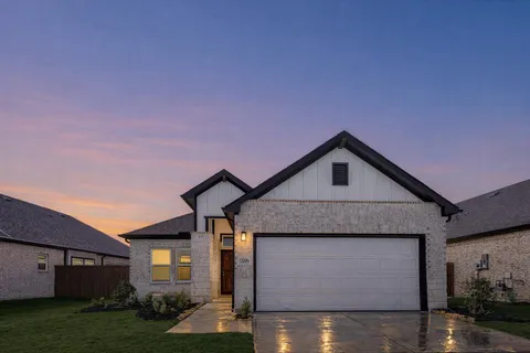 $359,900 | 13206 Hayden Peak Drive, Iowa Colony, TX 77583
