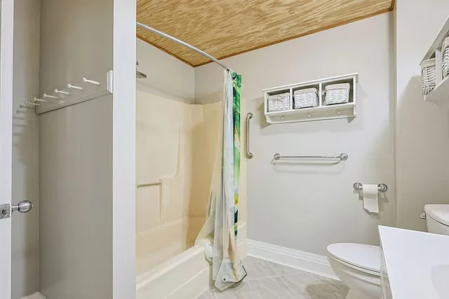 $149,900 | 712 Francis Street, Unit A, St. Joseph, MO 64501