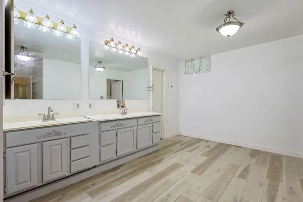 $142,500 | 712 Francis Street, Unit A, St. Joseph, MO 64501