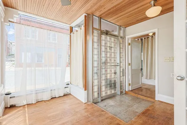 $142,500 | 712 Francis Street, Unit A, St. Joseph, MO 64501