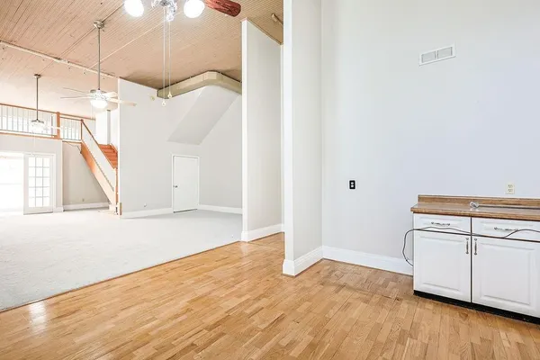 $142,500 | 712 Francis Street, Unit A, St. Joseph, MO 64501