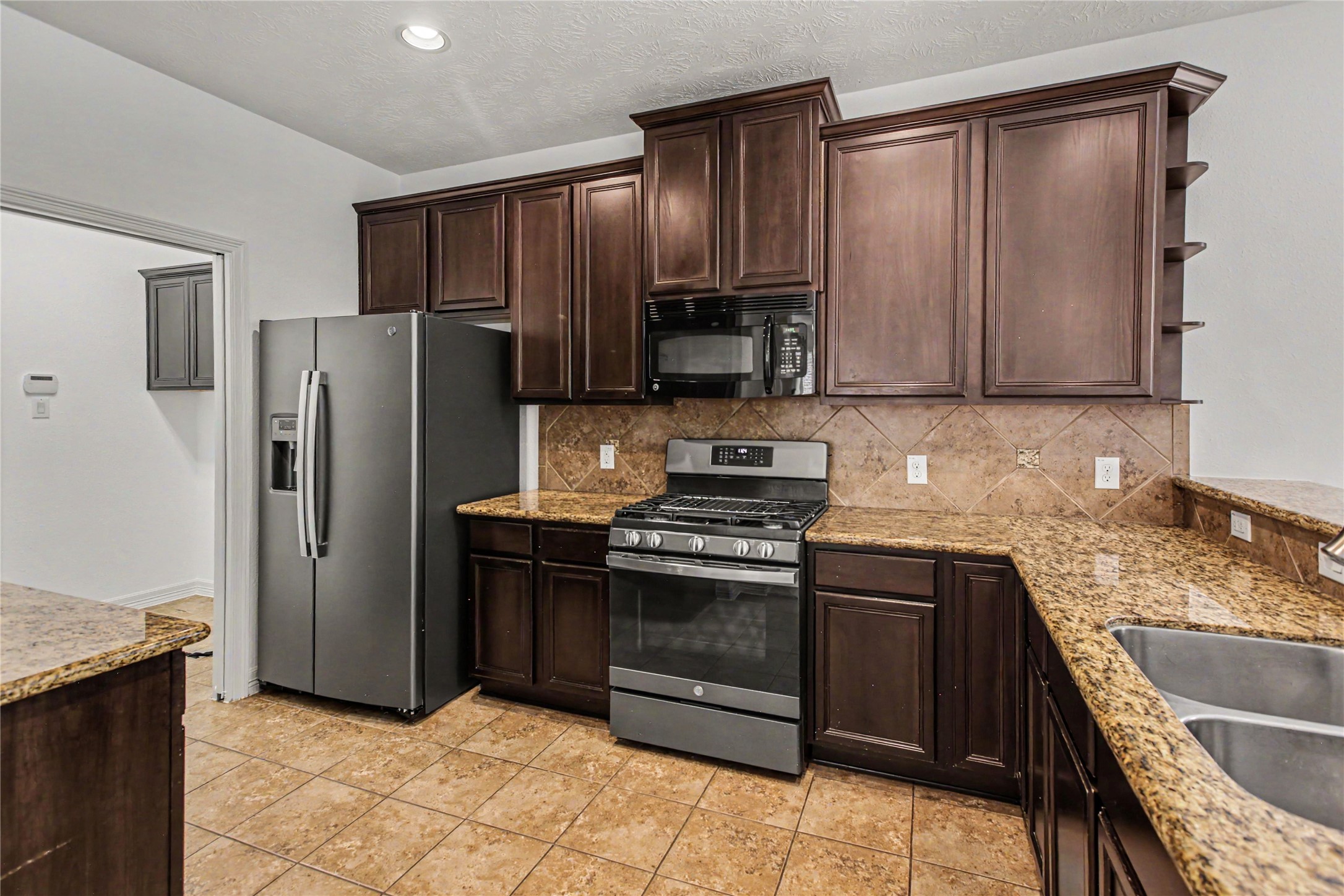 25142 Alina Lane Spring, TX 77386 - Photo 14 of 39 Kitchen