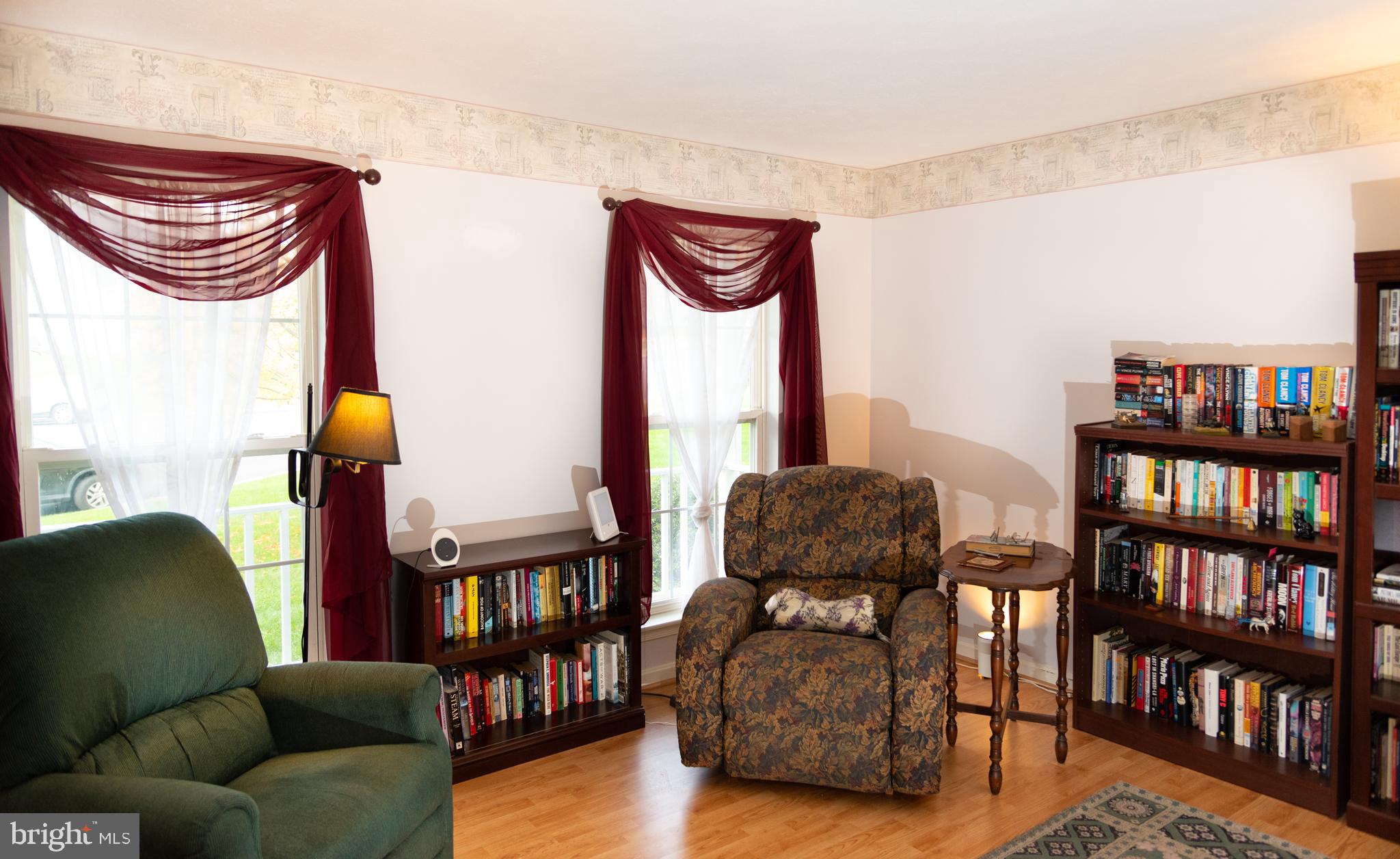 10 Partridge Court Hanover, PA 17331 - Photo 6 of 44 Living Room