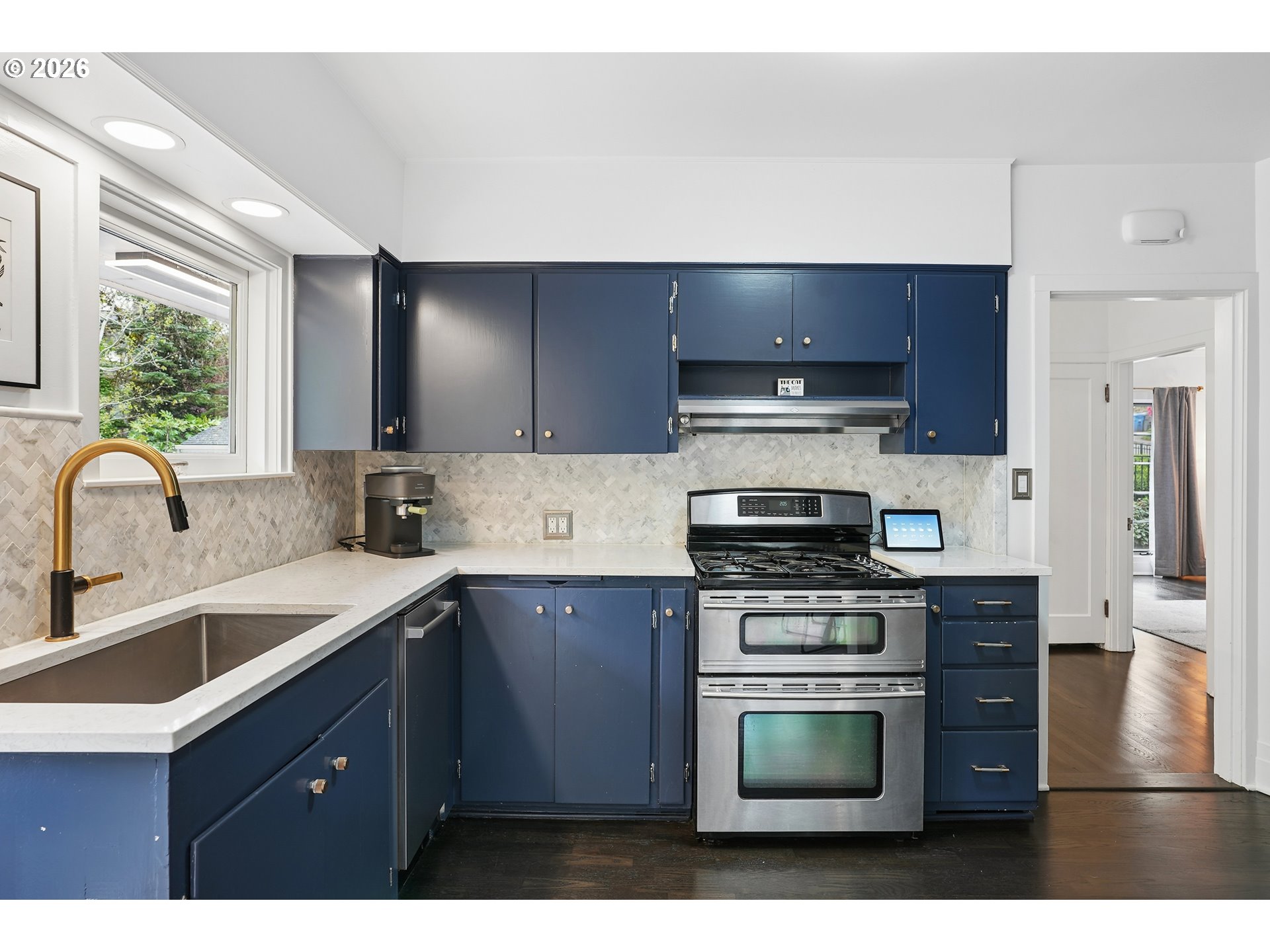 2730 Southwest Old Orchard Road Portland, OR 97201 - Photo 13 of 47