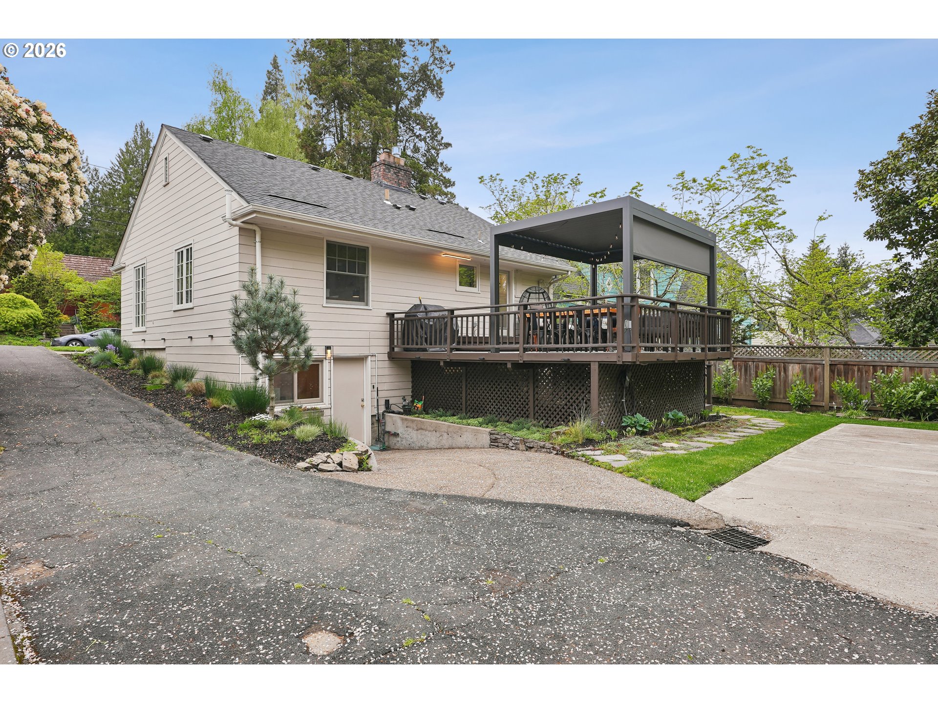 2730 Southwest Old Orchard Road Portland, OR 97201 - Photo 37 of 47