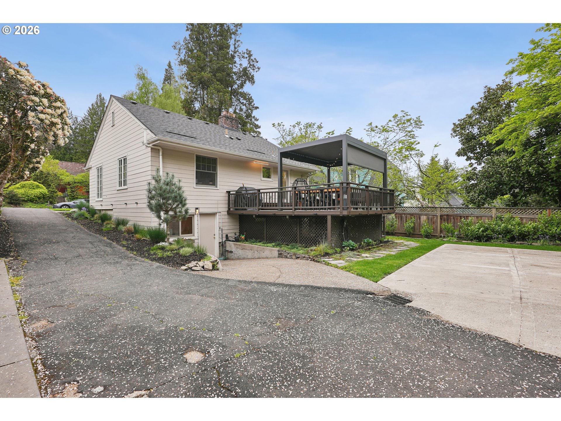 2730 Southwest Old Orchard Road Portland, OR 97201 - Photo 38 of 47