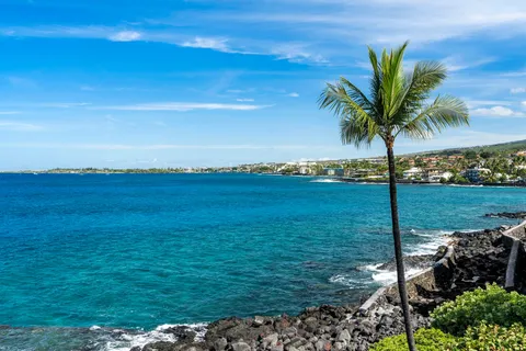$1,150,000 | 75-6016 Alii Drive, Unit 330, Kailua-Kona, HI 96740