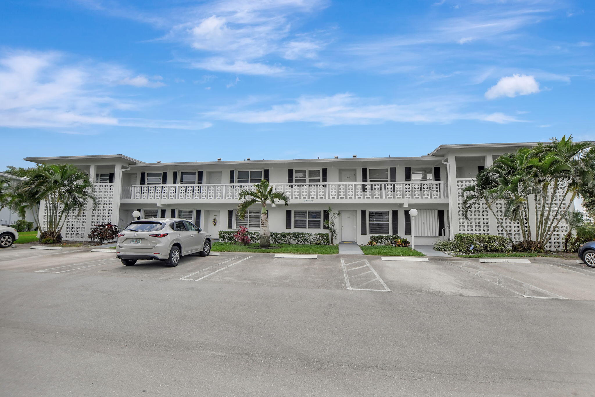 2830 SW 13th St