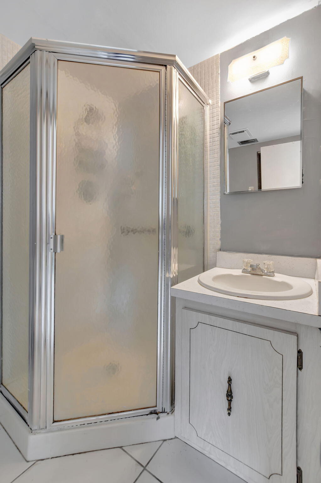 2830 Southwest 13th Street, Unit 101 Delray Beach, FL 33445 - Photo 26 of 56 Second Bath