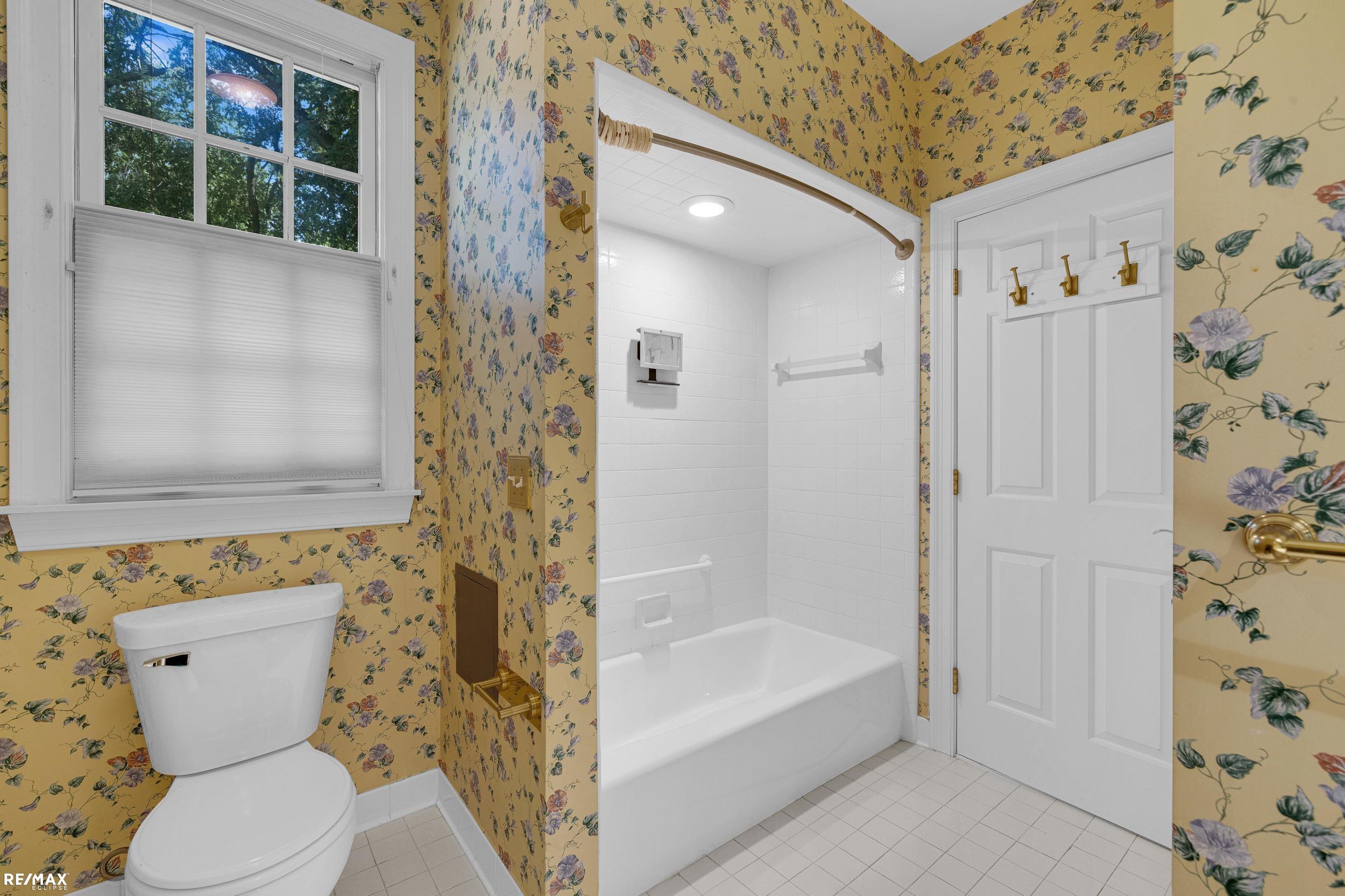 895 Bishop Road Grosse Pointe, MI 48230 - Photo 26 of 57 50147351-67521376-b448-4251-a48a-ac4610e354e1.JPG