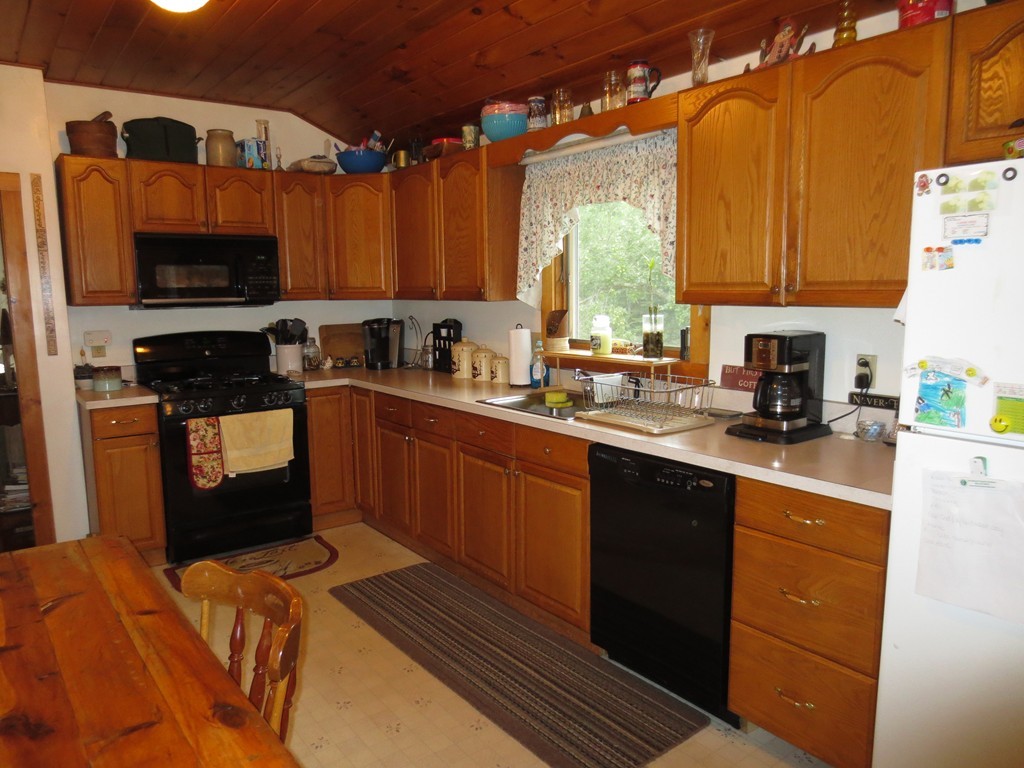 88 Town Hill Road Middlefield, MA 01011 - Photo 4 of 9 Gallery Image 4