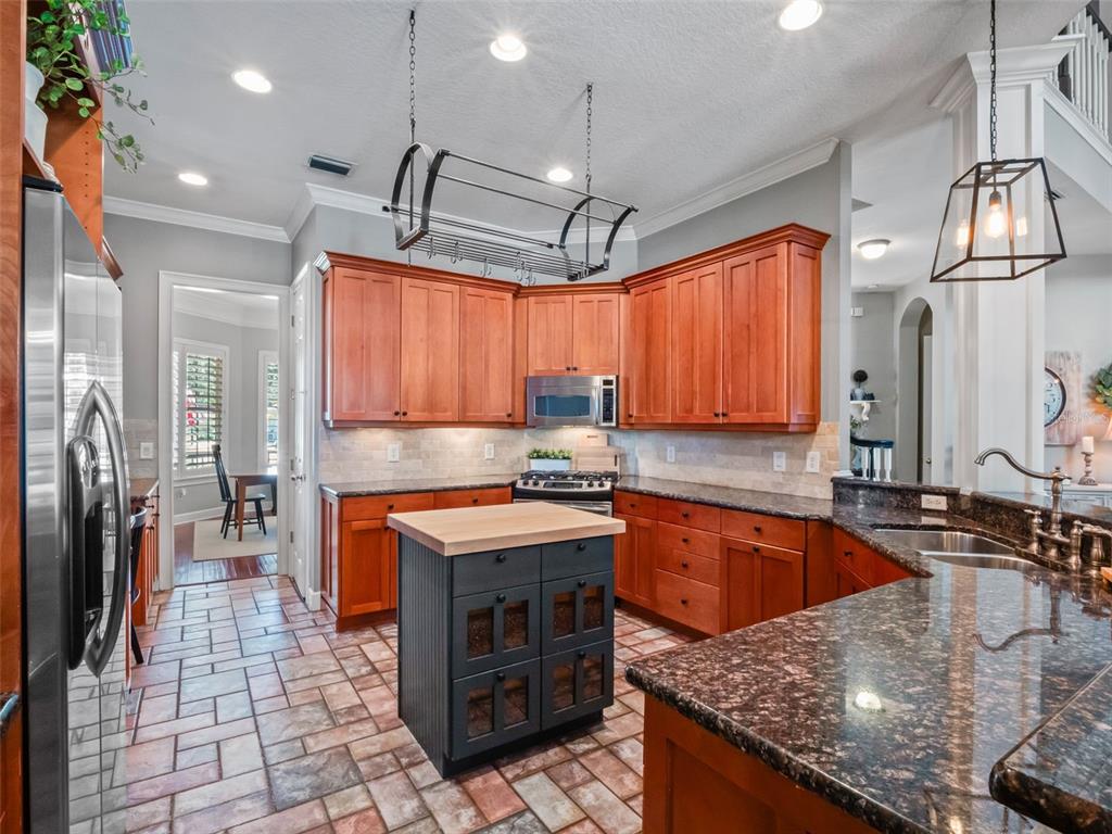2219 Ridgewind Way Windermere, FL 34786 - Photo 12 of 45 Gallery Image 12