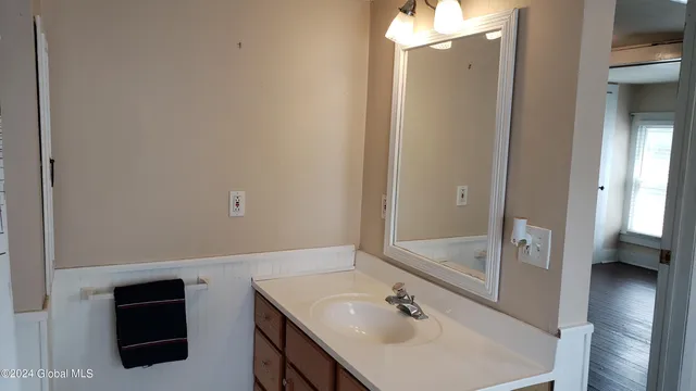 $130,000 | 11 Saratoga Avenue, Broadalbin, NY 12025