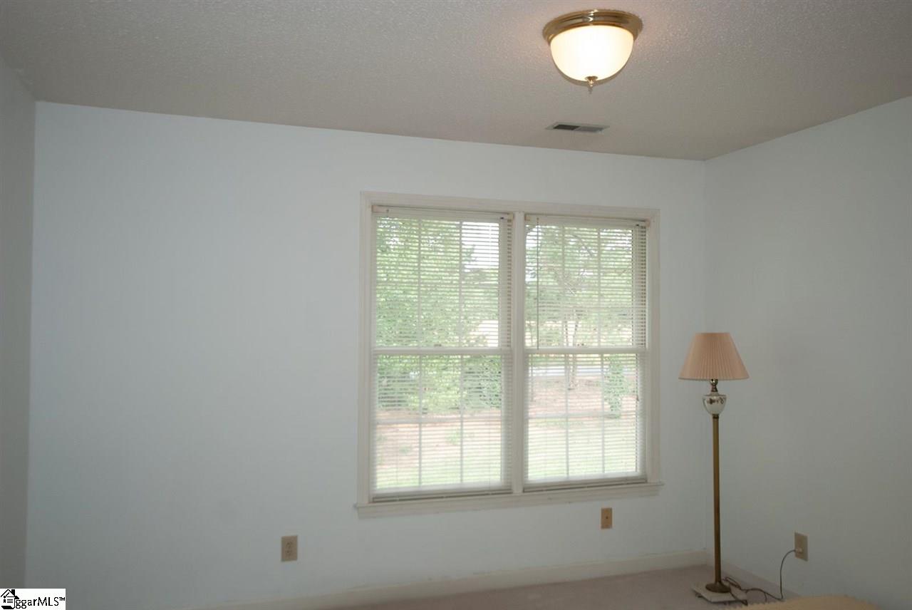1122 Owens Road Greer, SC 29651 - Photo 12 of 18