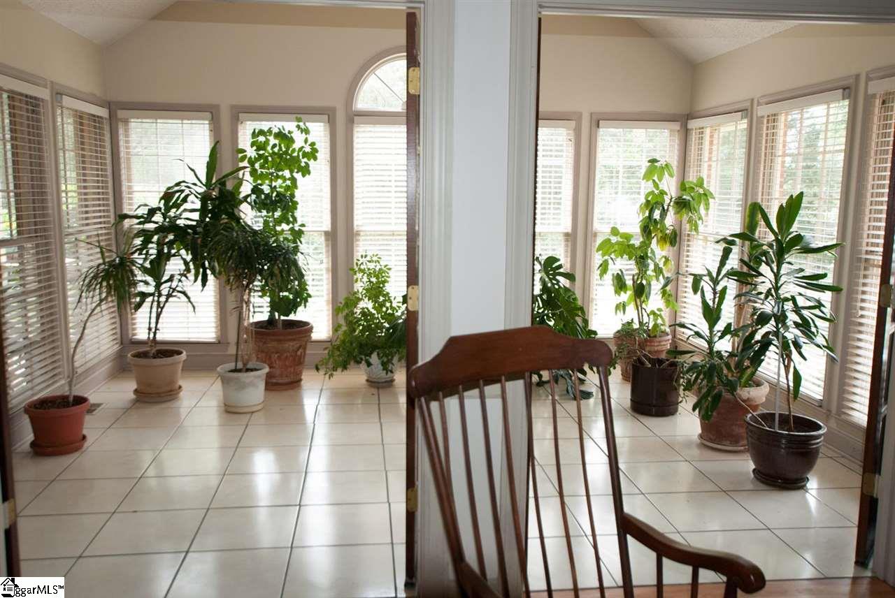 1122 Owens Road Greer, SC 29651 - Photo 7 of 18