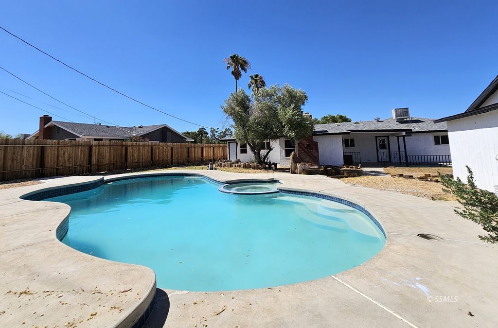 817 West Wasp Avenue Ridgecrest, CA 93555 - Photo 46 of 50