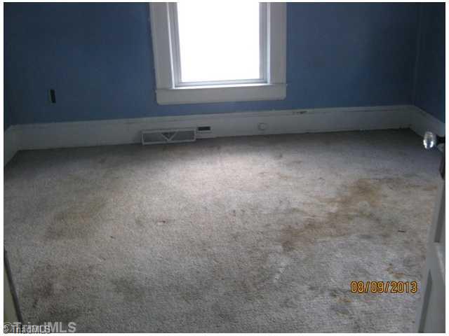 1st Bedroom.